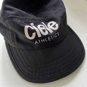 Ciele black run hat